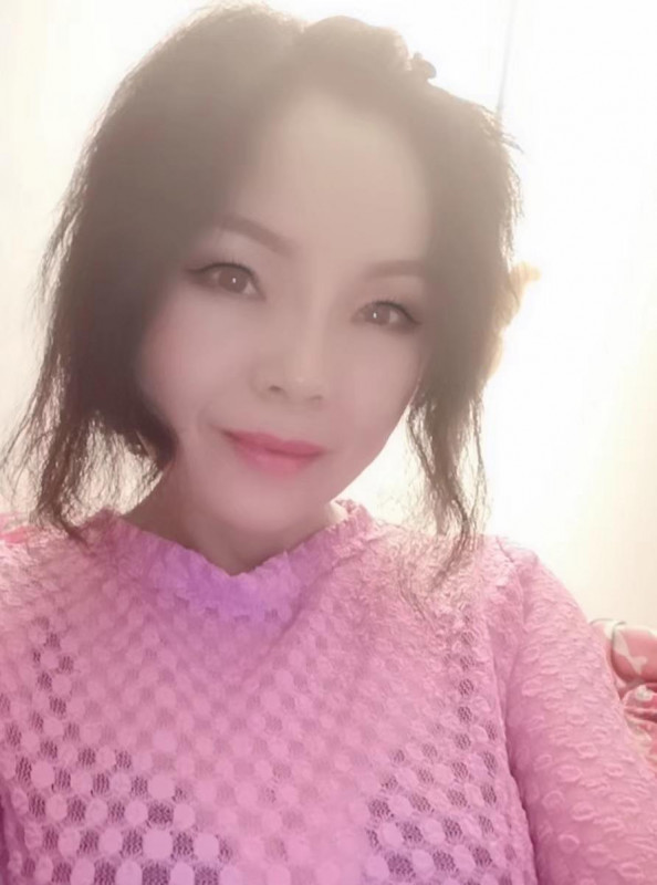 大胸性感骚货